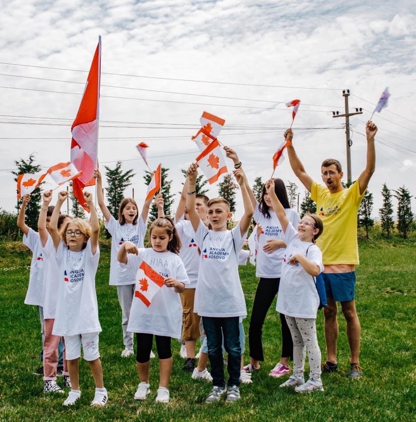 Pse fëmija juaj duhet të jetë pjesë e Anglia Summer School këtë verë?